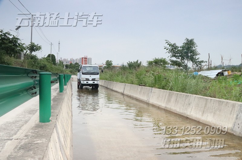 東風四驅(qū)卡車,小四驅(qū)底盤,右舵卡車,右舵車出口,右舵輕卡