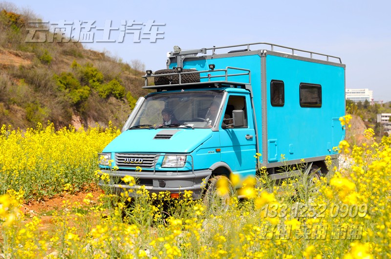 依維柯房車,四驅(qū)越野房車,自行式房車,房車露營(yíng),定制款房車,房車設(shè)計(jì),房車改裝