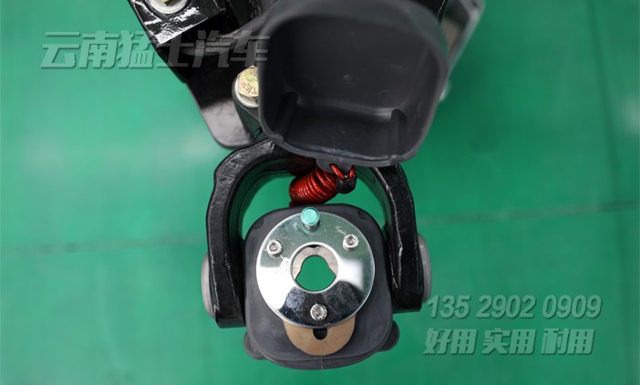 雙軸獨(dú)立懸掛,定制掛車(chē)底盤(pán),拖掛房車(chē)底盤(pán),拖掛房車(chē)廠家,房車(chē)設(shè)計(jì),定制化房車(chē)