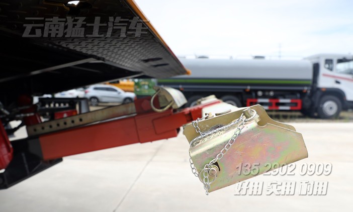 3噸清障車,一拖二清障車,轎車拖運,故障車清理,應(yīng)急搶修車,半落地直板清障車,救援車廠家