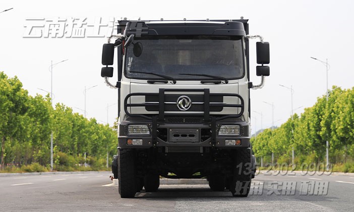 340馬力自卸車,工程自卸車配置,工礦自卸車報價,后八輪重型自卸卡車,六驅(qū)越野自卸車
